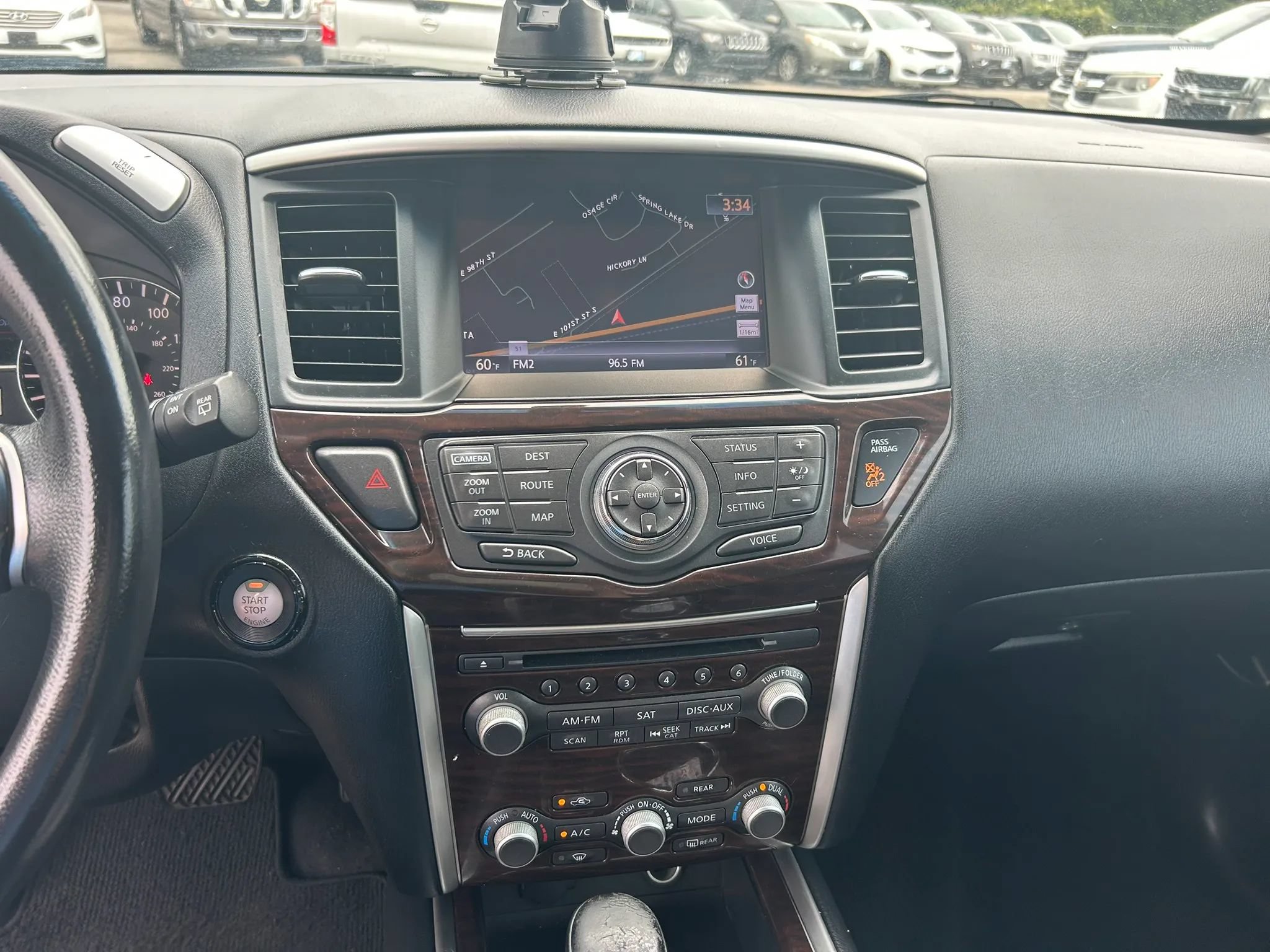Used 2014 Nissan Pathfinder Platinum w/ Platinum Premium Package FWD image 22