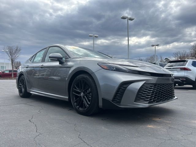 Used 2025 Toyota Camry SE w/ Multimedia Upgrade Package image 3