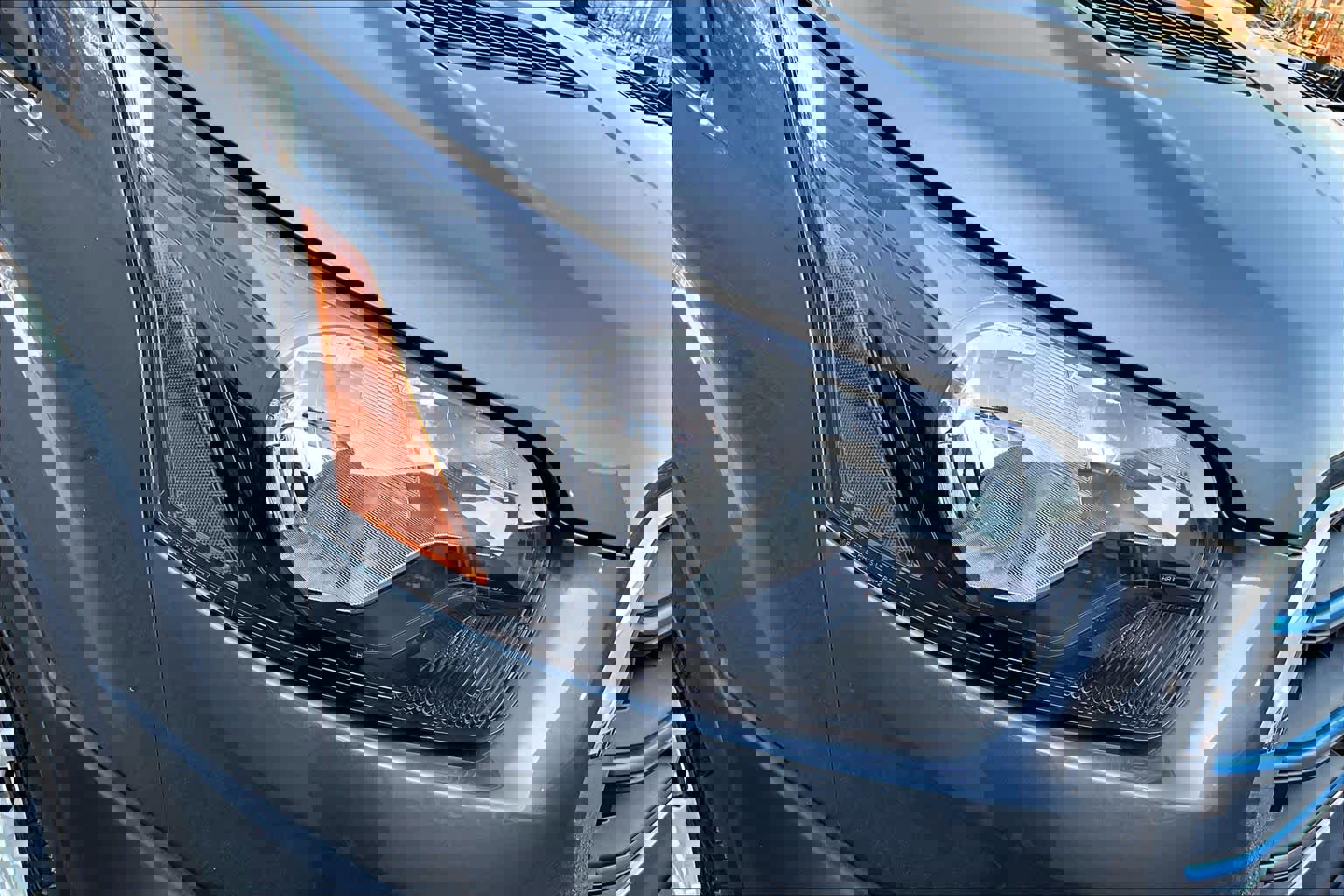 Used 2022 Ford E-Transit Medium Roof image 24