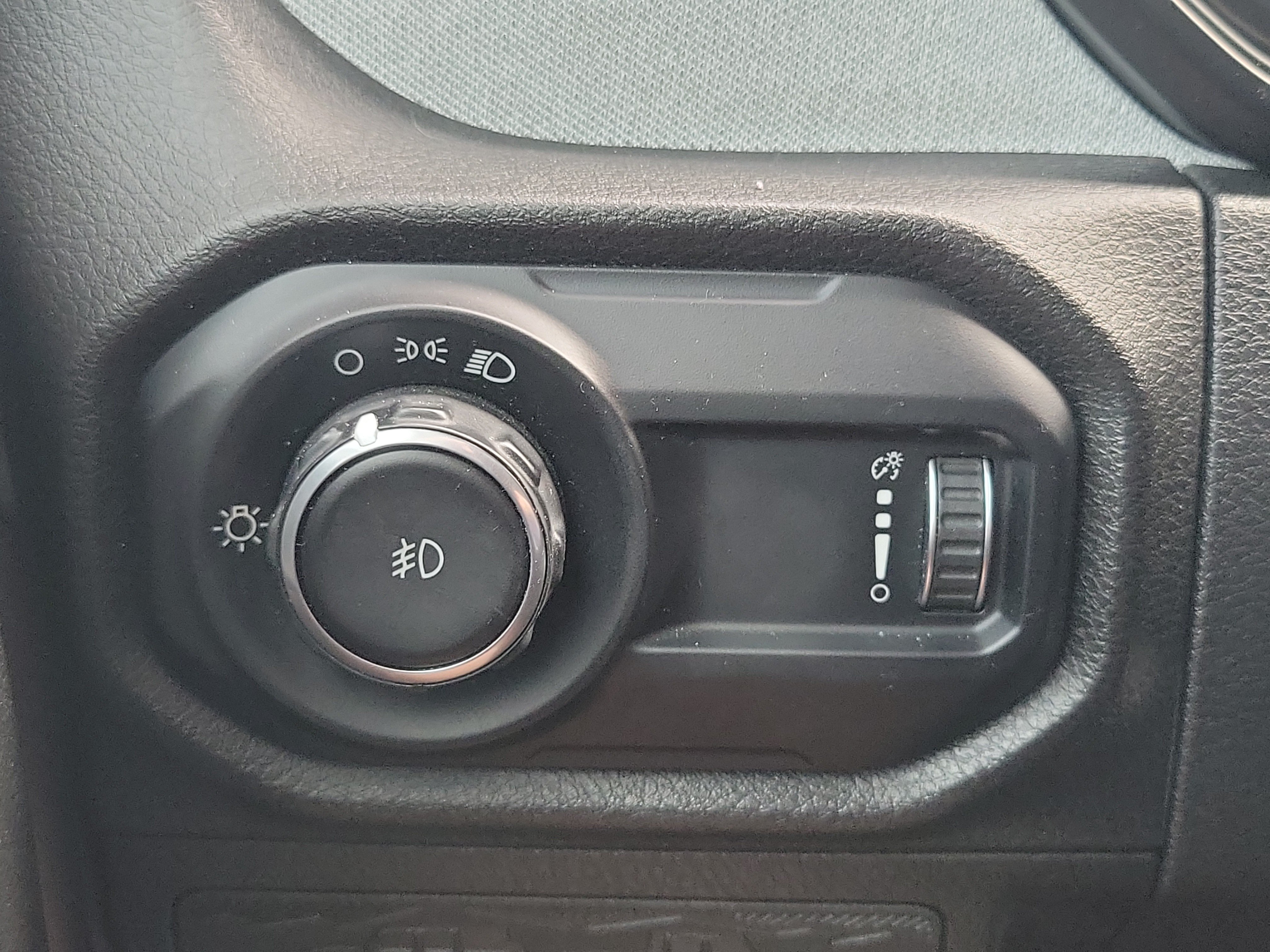 Used 2024 Jeep Wrangler Unlimited Sport AWD/4WD image 22