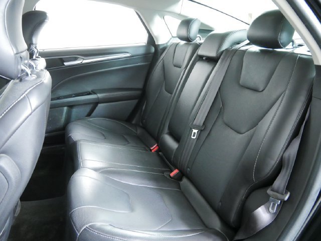 Used 2014 Ford Fusion Titanium FWD image 19