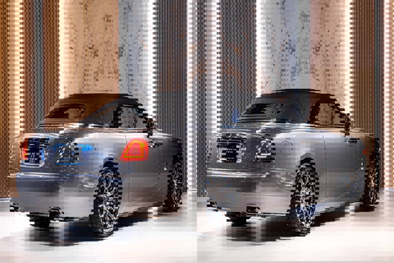 Used 2018 Rolls-Royce Dawn image 7