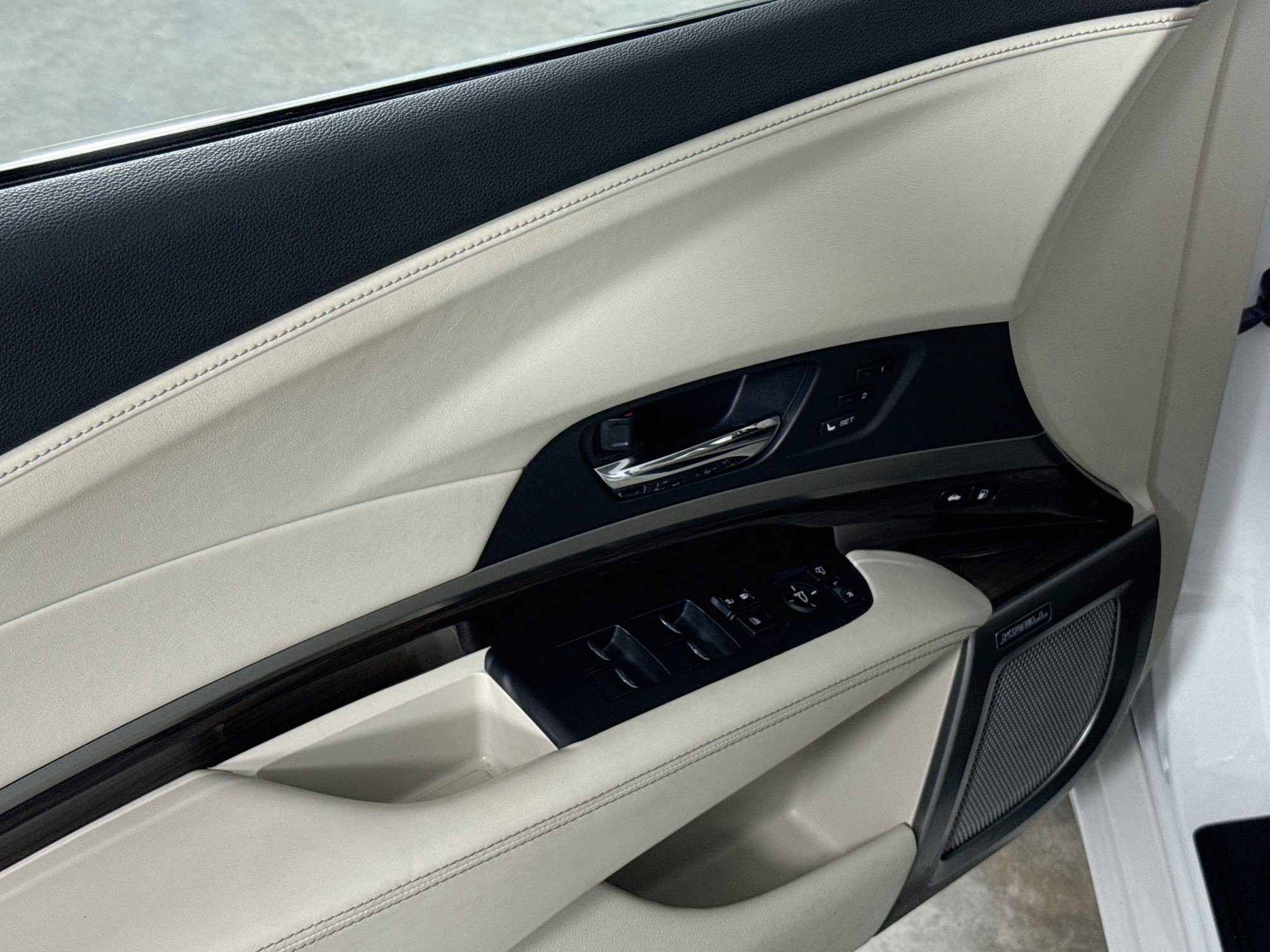 Used 2016 Acura RLX w/ Advance Package FWD image 20