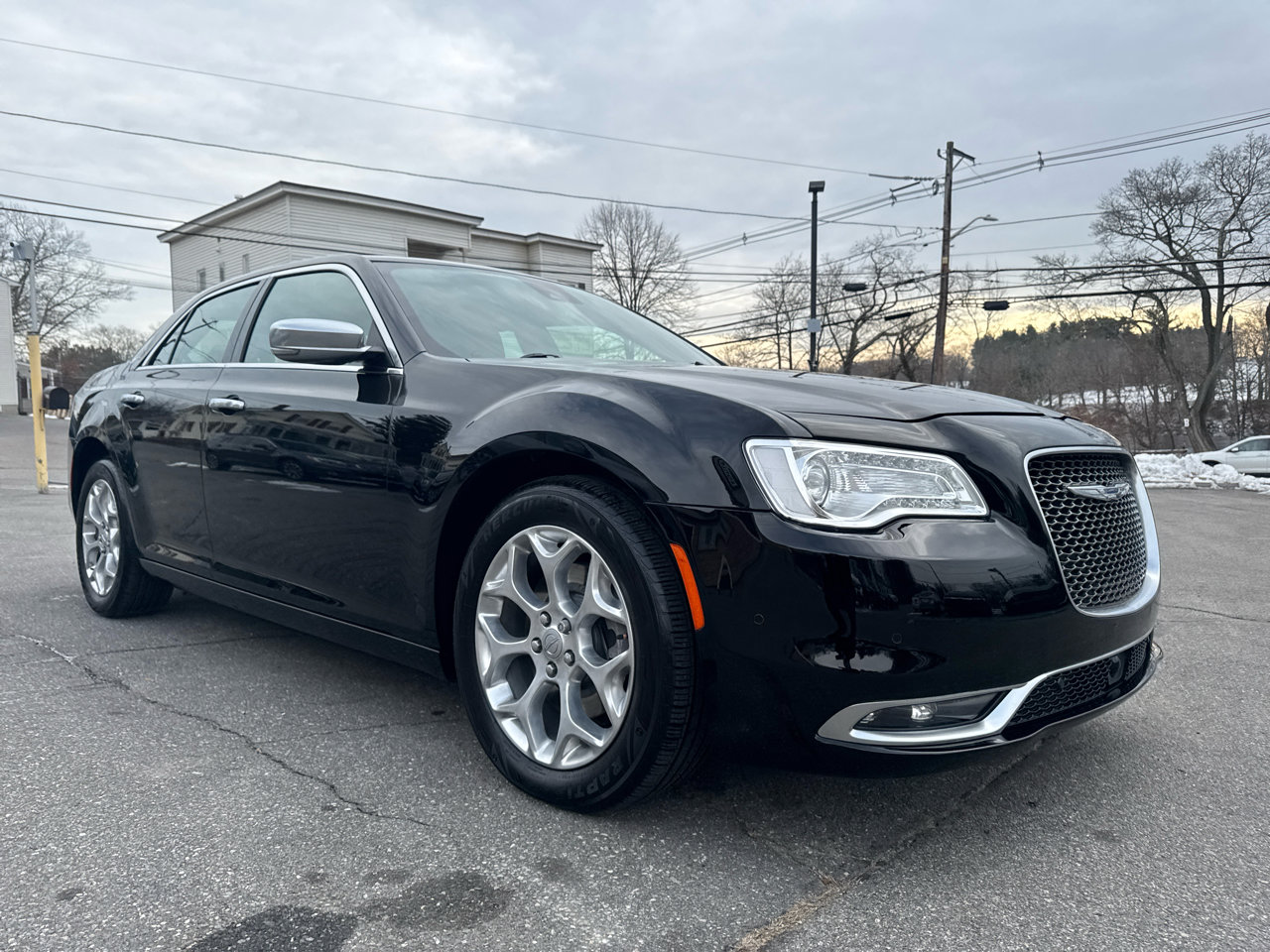 Used 2016 Chrysler 300 C Platinum w/ Safetytec Plus Group image 6