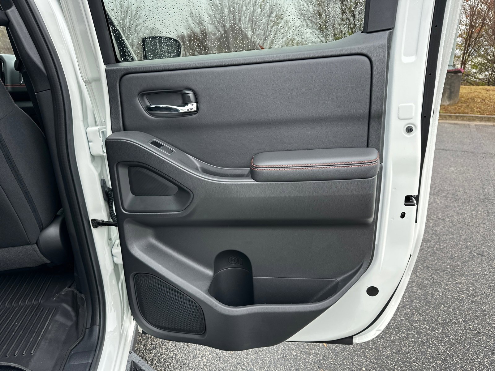 New 2025 Nissan Frontier PRO-4X image 16