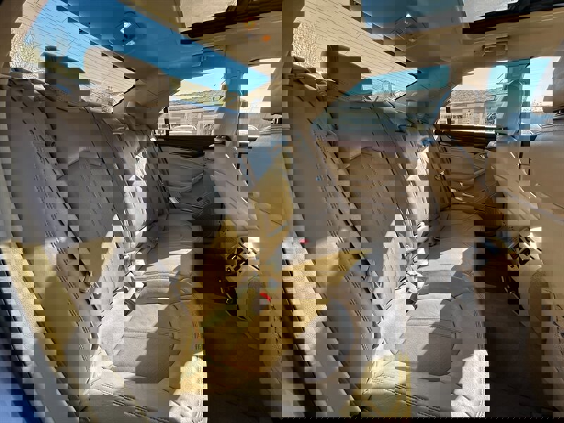 Used 2010 Cadillac CTS Premium image 23