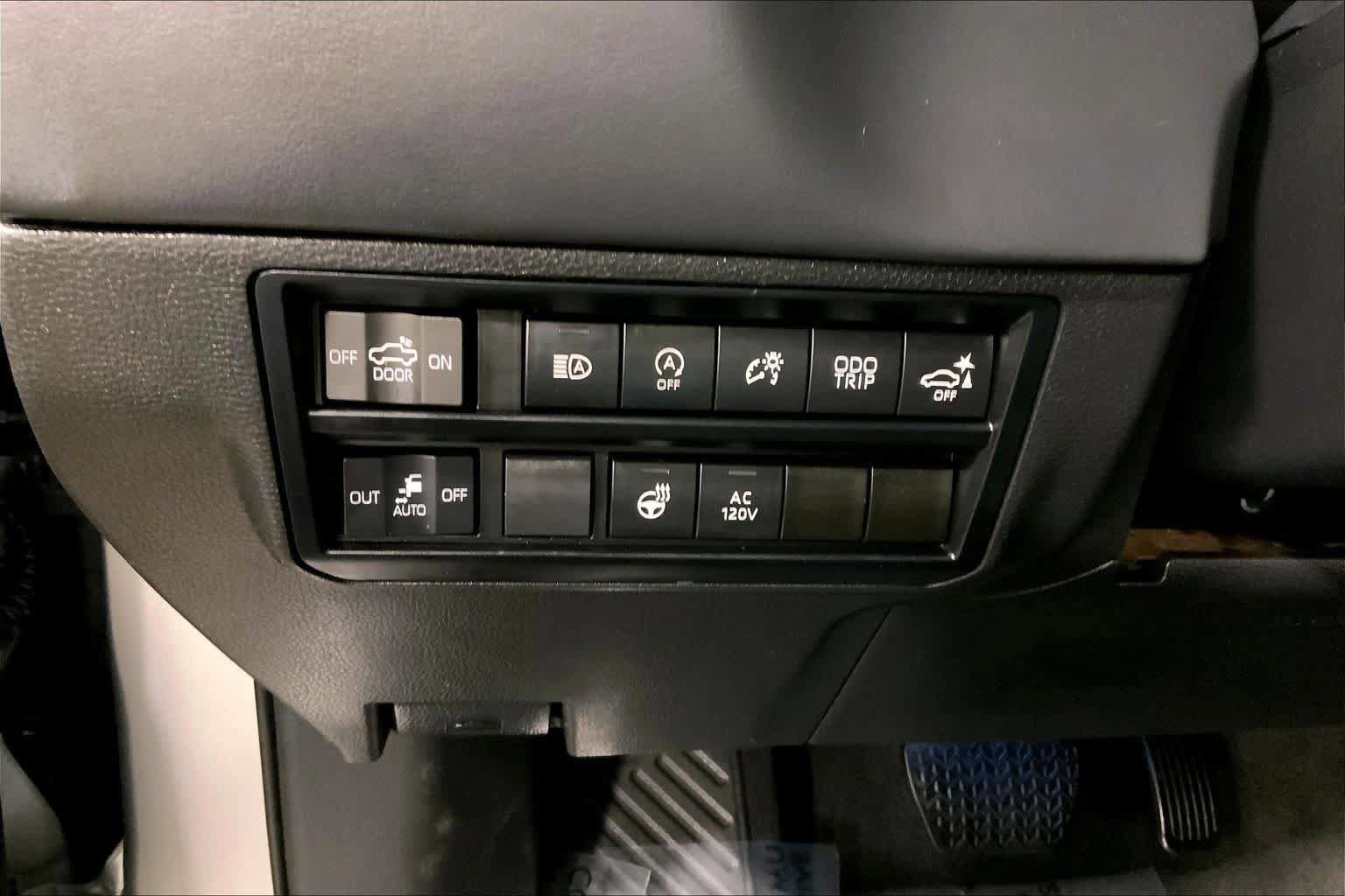 Used 2023 Toyota Tundra Platinum w/ Advanced Package AWD/4WD image 35