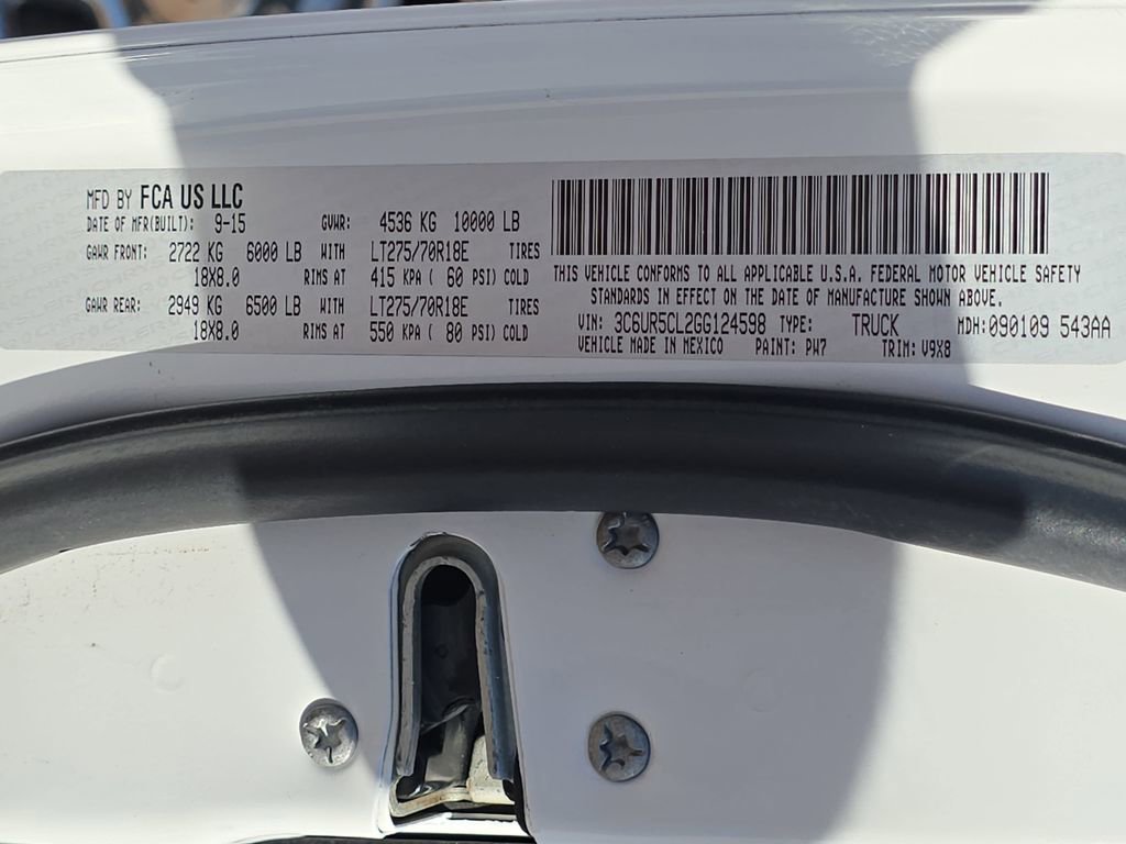 Used 2016 RAM 2500 Tradesman w/ Chrome Appearance Group image 32