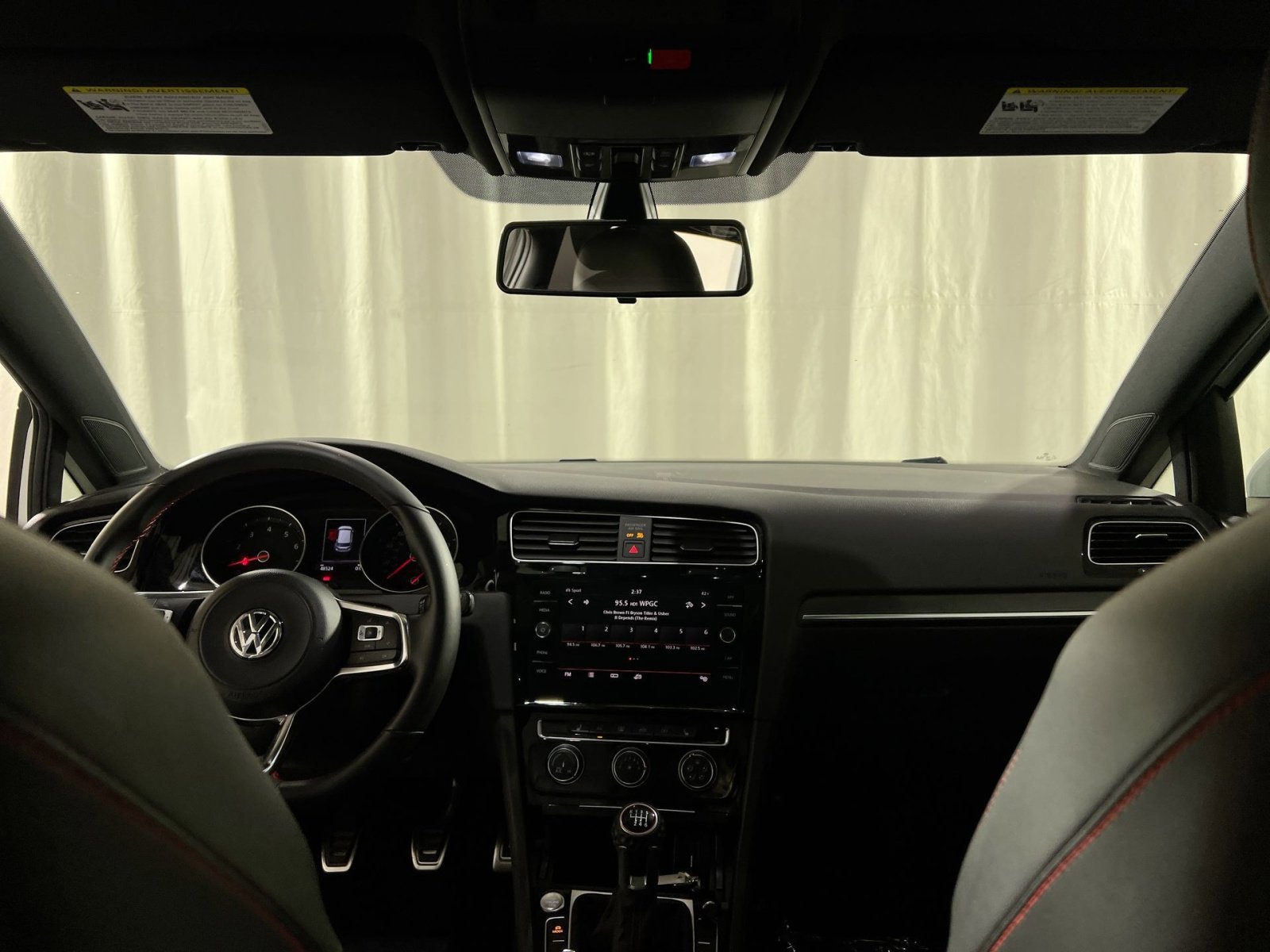 Used 2019 Volkswagen GTI SE image 17