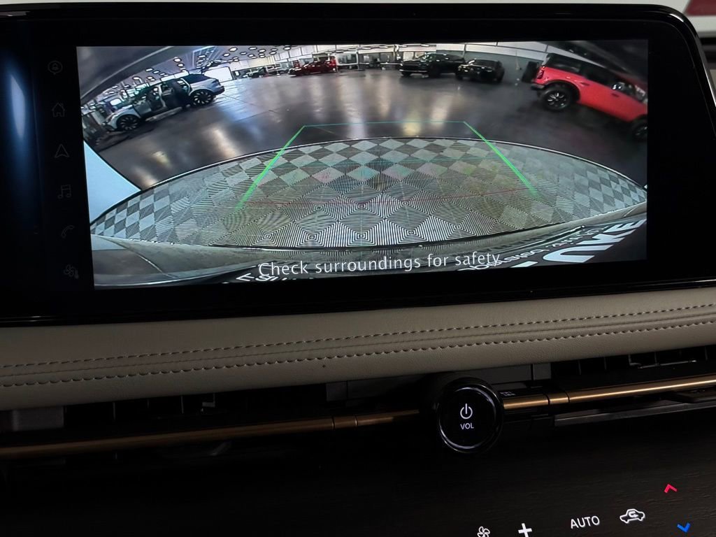 Used 2024 Nissan Ariya AWD image 17