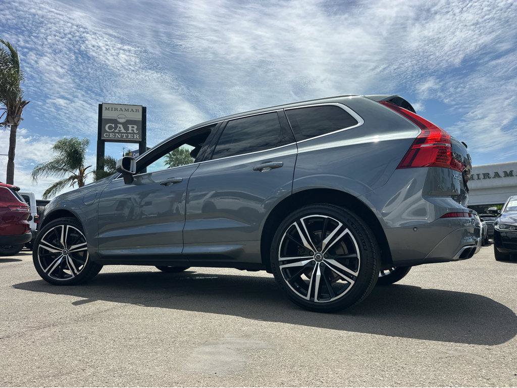 Used 2019 Volvo XC60 T8 R-Design w/ Advanced Package AWD/4WD image 3