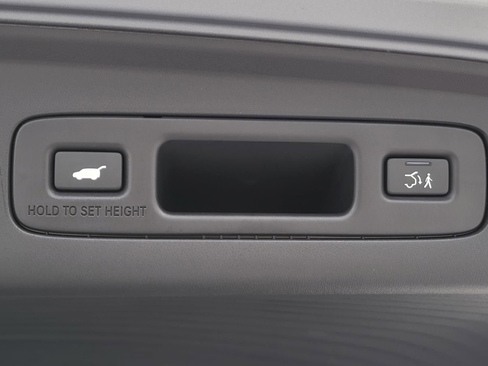 Used 2025 Acura ADX A-Spec image 11