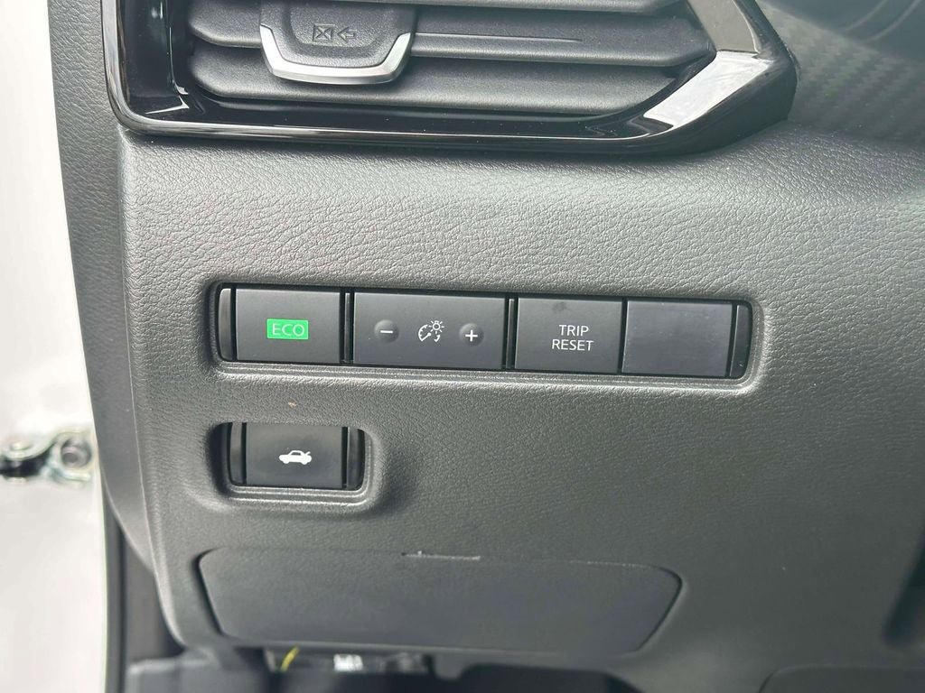 Used 2024 Nissan Sentra SV w/ Trunk Package FWD image 17