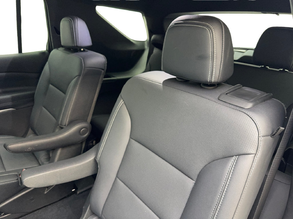 Used 2026 Chevrolet Traverse LT FWD image 36
