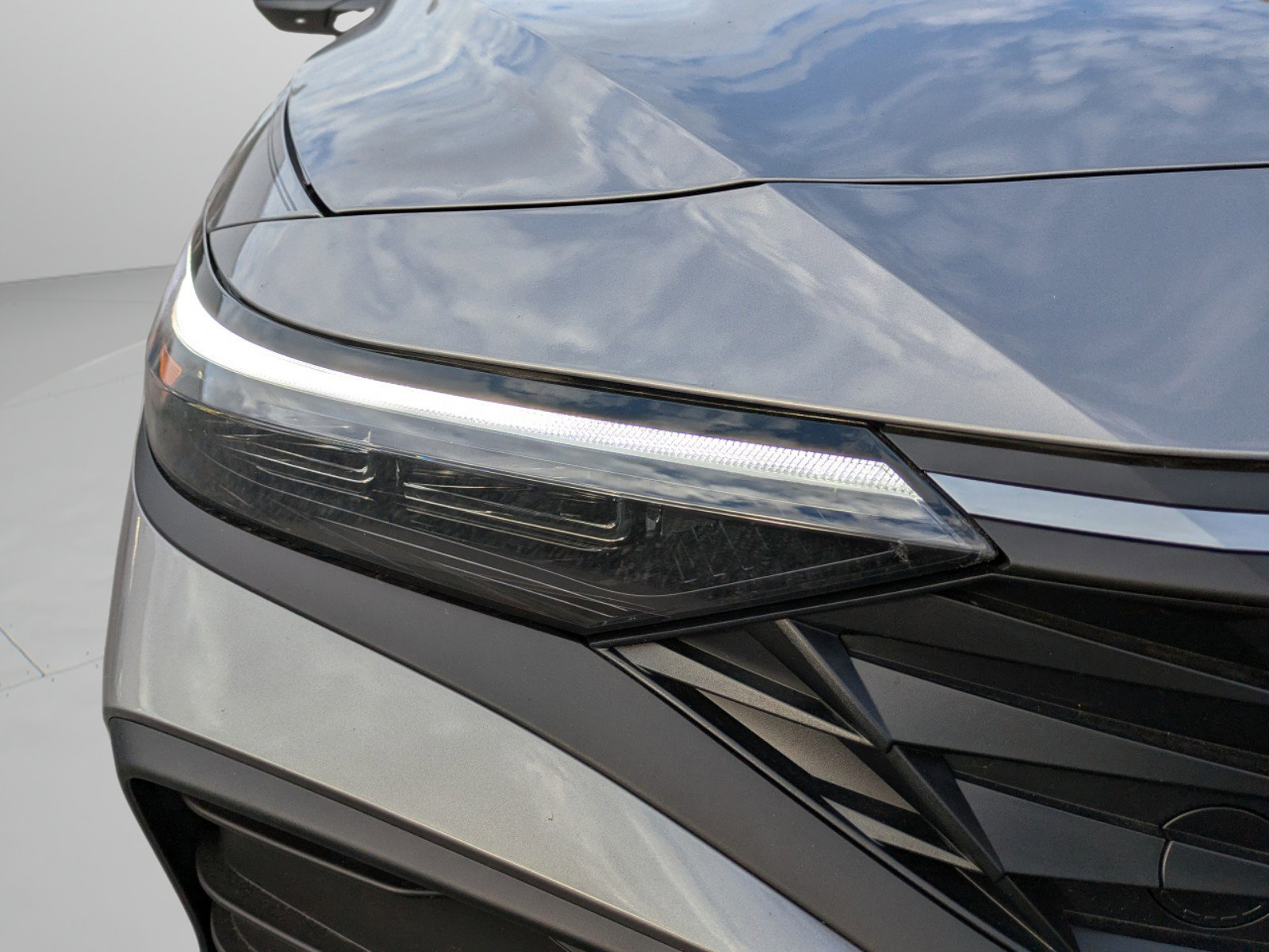 Certified 2025 Hyundai Elantra SEL FWD image 10