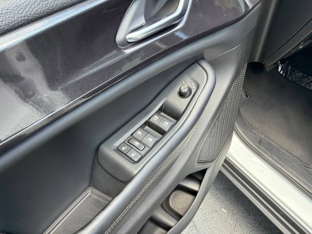Used 2023 Jeep Grand Cherokee Altitude AWD/4WD image 35