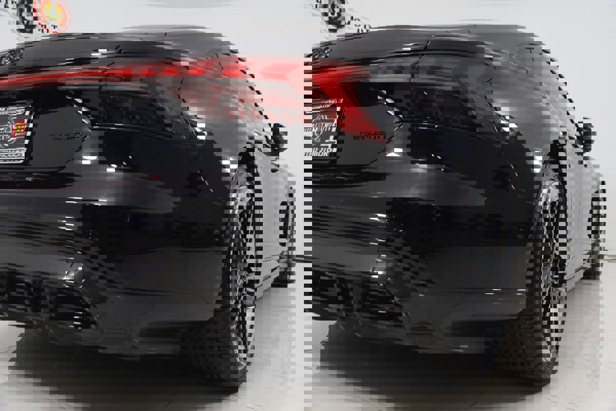 Used 2024 Audi RS e-tron GT w/ Carbon Performance Package image 89