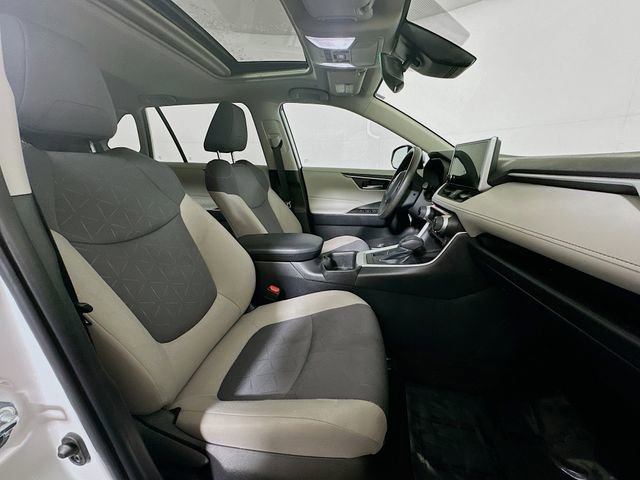Certified 2024 Toyota RAV4 XLE image 28