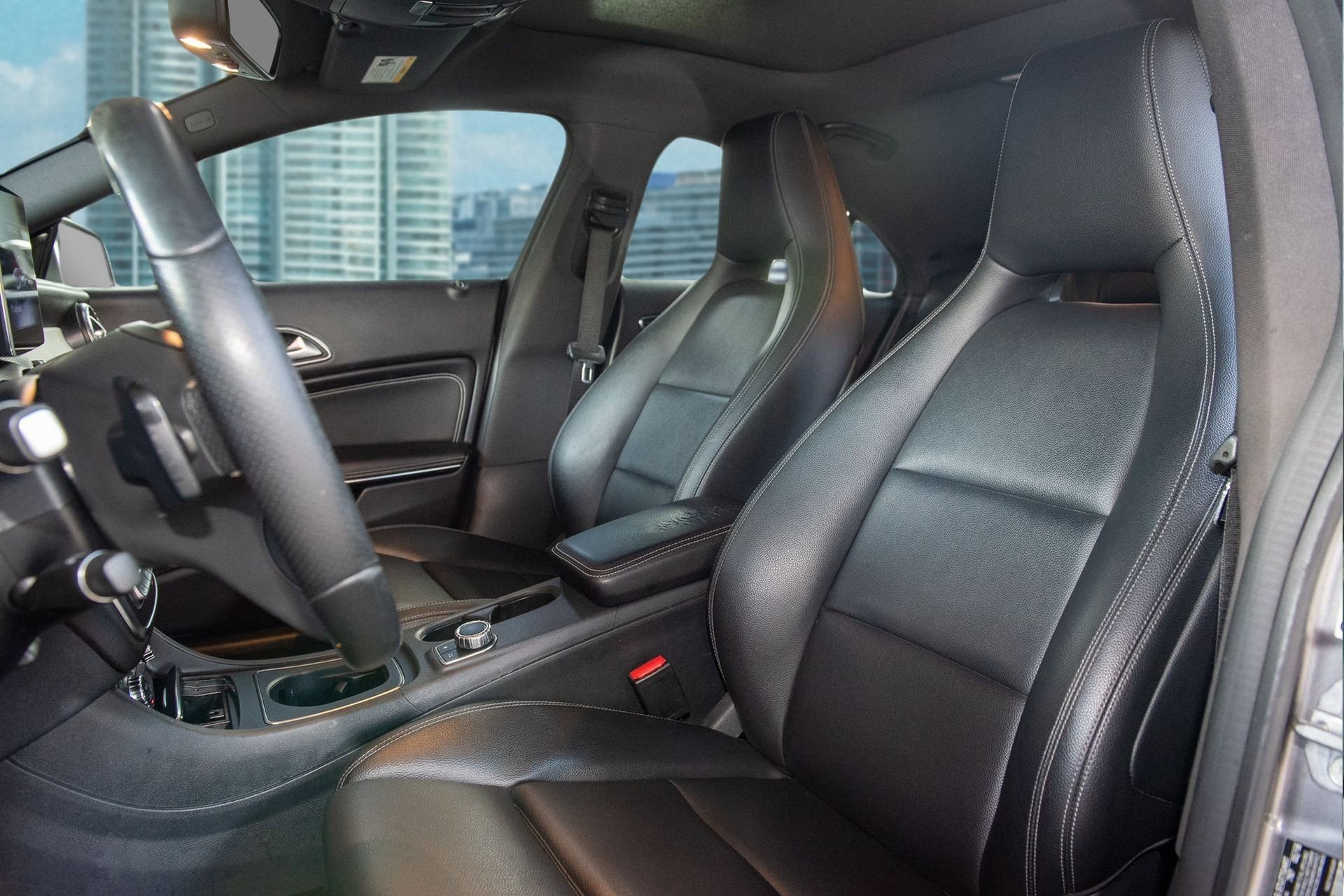 Used 2018 Mercedes-Benz CLA 250 4MATIC image 6