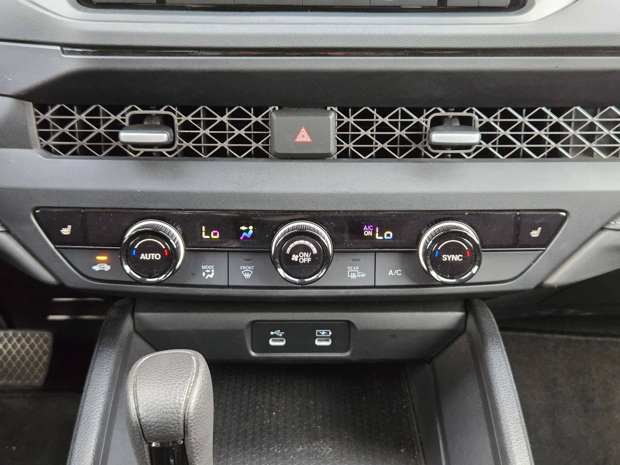 Used 2025 Honda Accord SE image 18