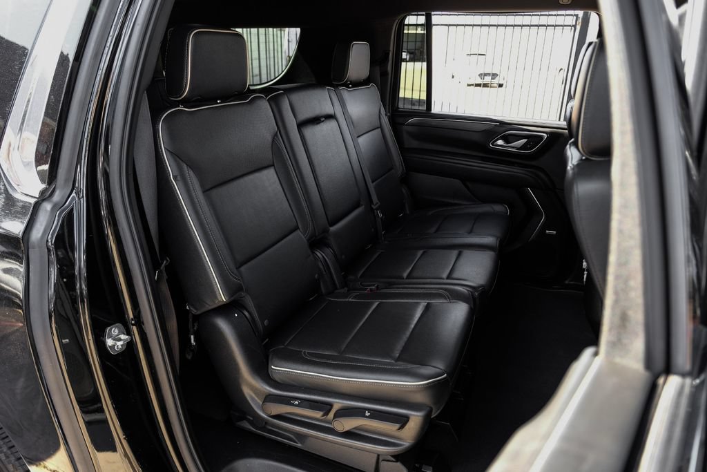 Used 2022 GMC Yukon XL SLT AWD/4WD image 39