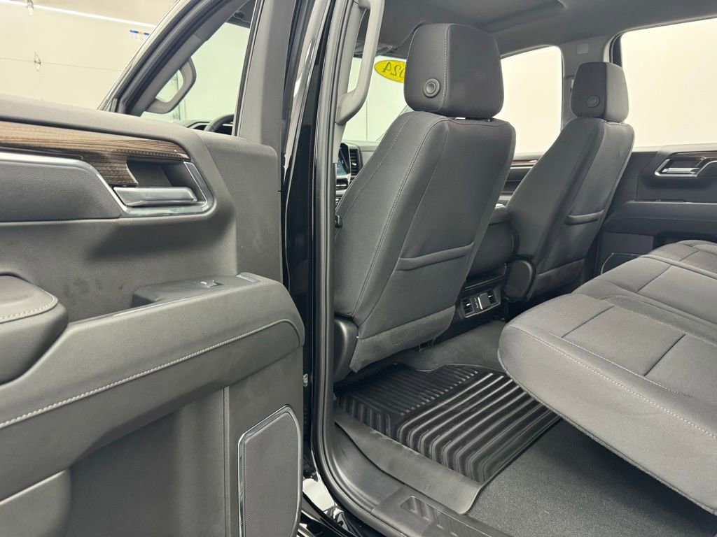 Used 2024 Chevrolet Silverado 1500 LT image 36