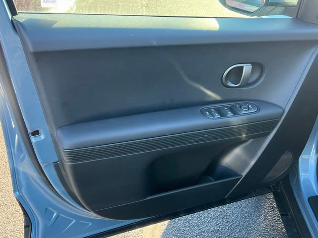New 2025 Hyundai Ioniq 5 SE image 8
