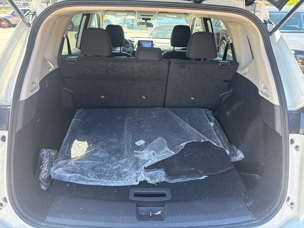 Used 2025 Nissan Rogue S AWD/4WD image 21