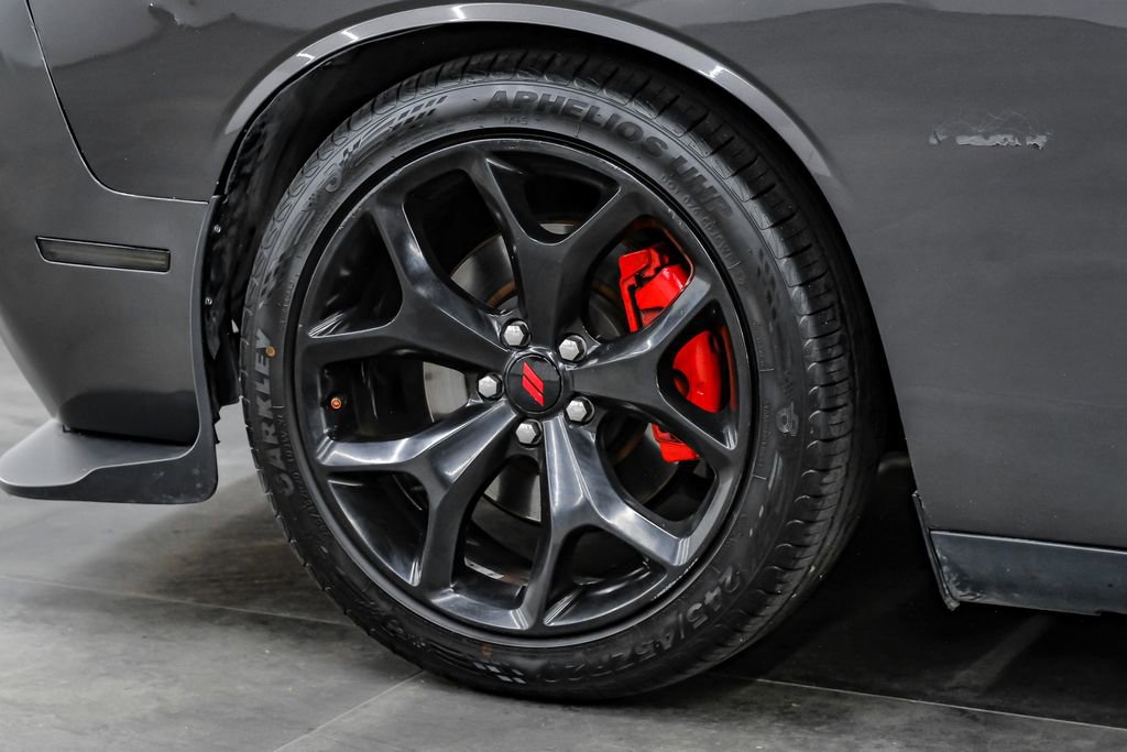 Used 2017 Dodge Challenger R/T RWD image 57