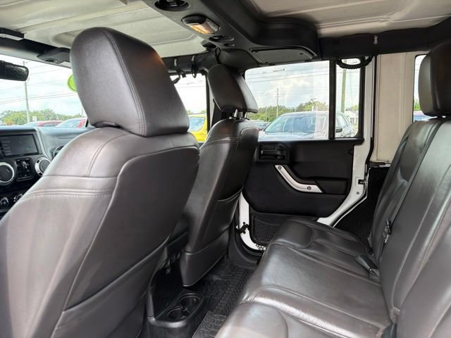 Used 2015 Jeep Wrangler Unlimited Sahara w/ Dual Top Group AWD/4WD image 15