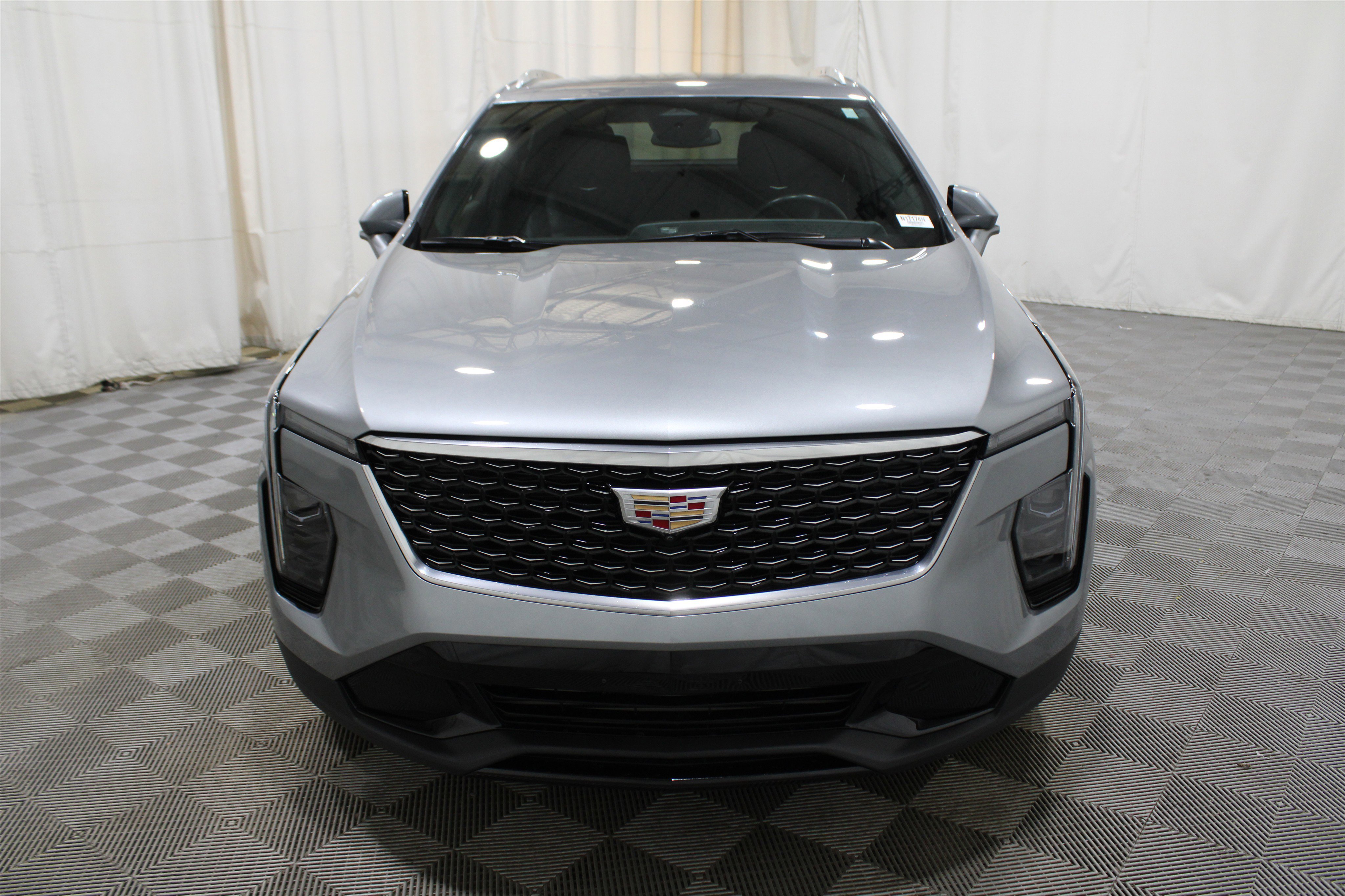 Used 2025 Cadillac XT4 Premium Luxury image 37