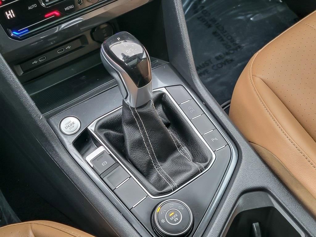 Used 2022 Volkswagen Tiguan SE R-Line image 18