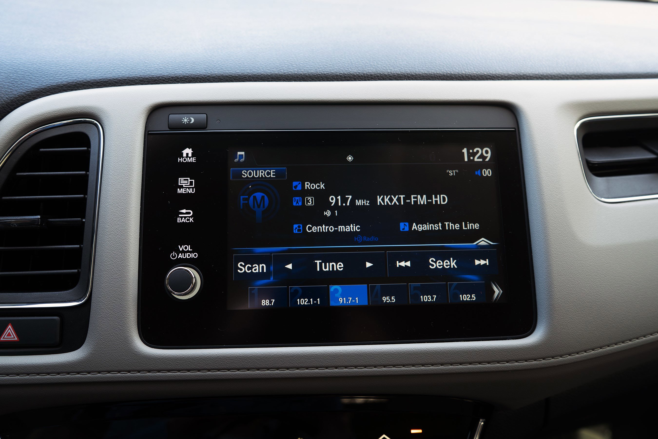 Certified 2021 Honda HR-V EX-L image 32