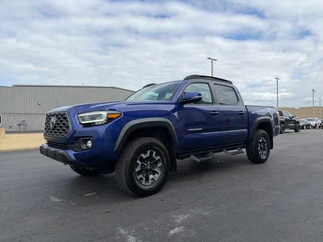 Certified 2023 Toyota Tacoma TRD Off-Road image 3