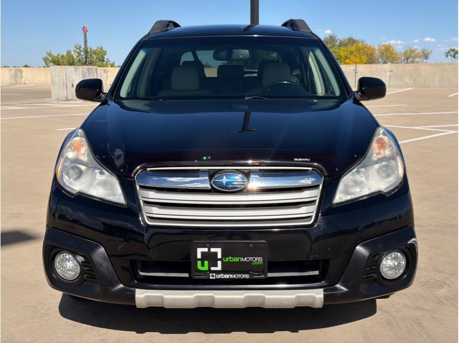 Used 2014 Subaru Outback 3.6R Limited w/ Moonroof Package AWD/4WD image 2