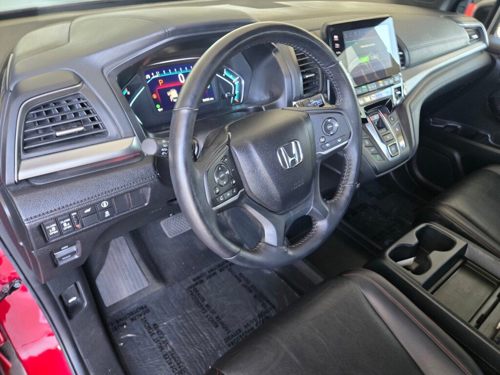 Certified 2023 Honda Odyssey Sport image 12