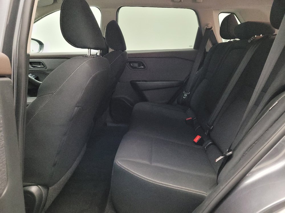 Used 2023 Nissan Rogue S FWD image 18