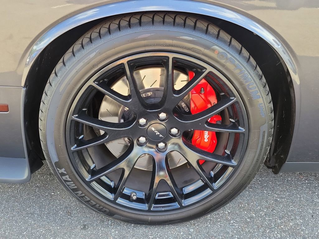 Used 2015 Dodge Challenger SRT Hellcat image 6