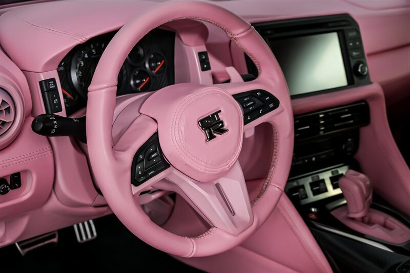 Used 2020 Nissan GT-R Premium AWD/4WD image 23