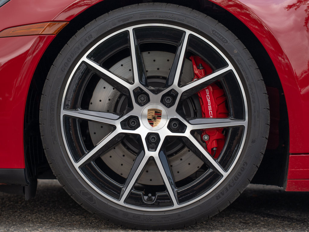 Used 2025 Porsche 911 Carrera GTS RWD image 12