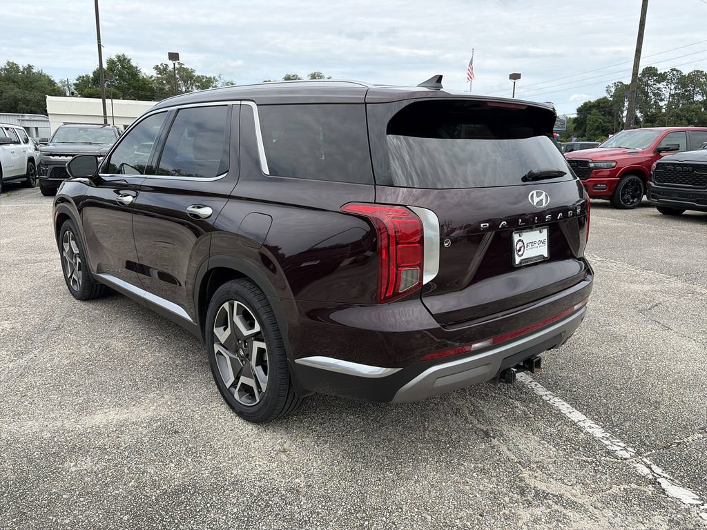 Used 2023 Hyundai Palisade Limited FWD image 4