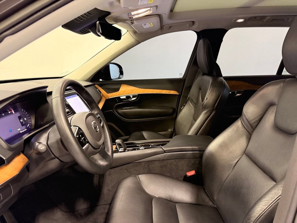 Used 2023 Volvo XC90 B6 Plus w/ Protection Package Premier AWD/4WD image 12