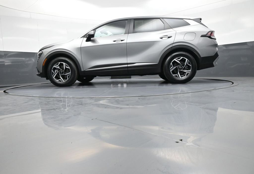 Certified 2025 Kia Sportage LX FWD image 31