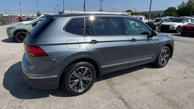Used 2024 Volkswagen Tiguan Wolfsburg Edition w/ Panoramic Sunroof Package AWD/4WD image 2
