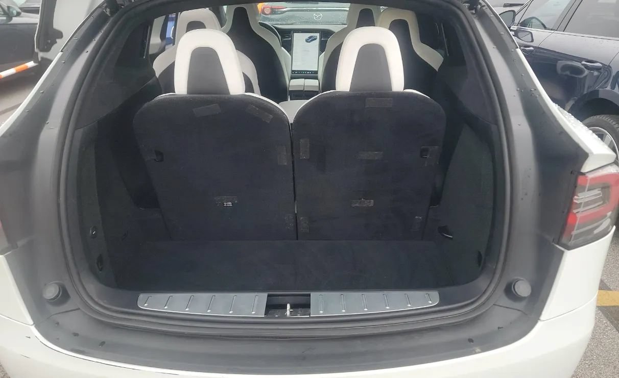 Used 2018 Tesla Model X 100D AWD/4WD image 9