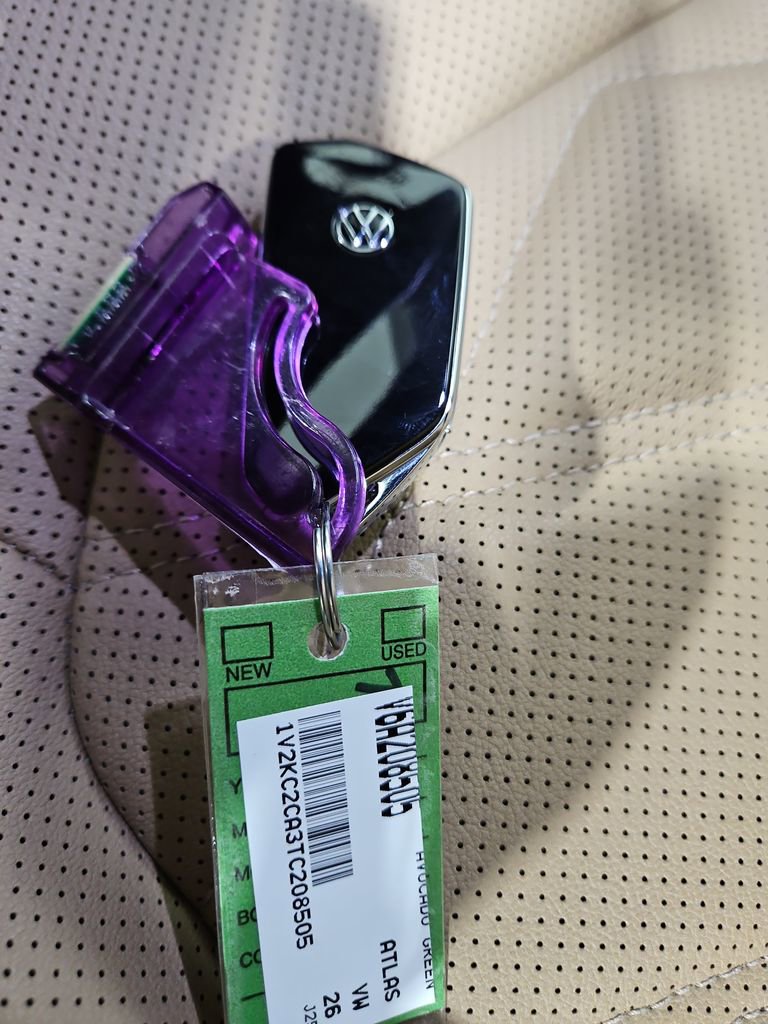 New 2026 Volkswagen Atlas Cross Sport SE image 27