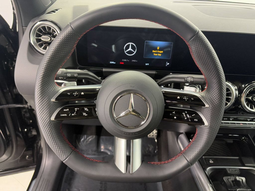 Used 2026 Mercedes-Benz GLA 250 4MATIC image 12