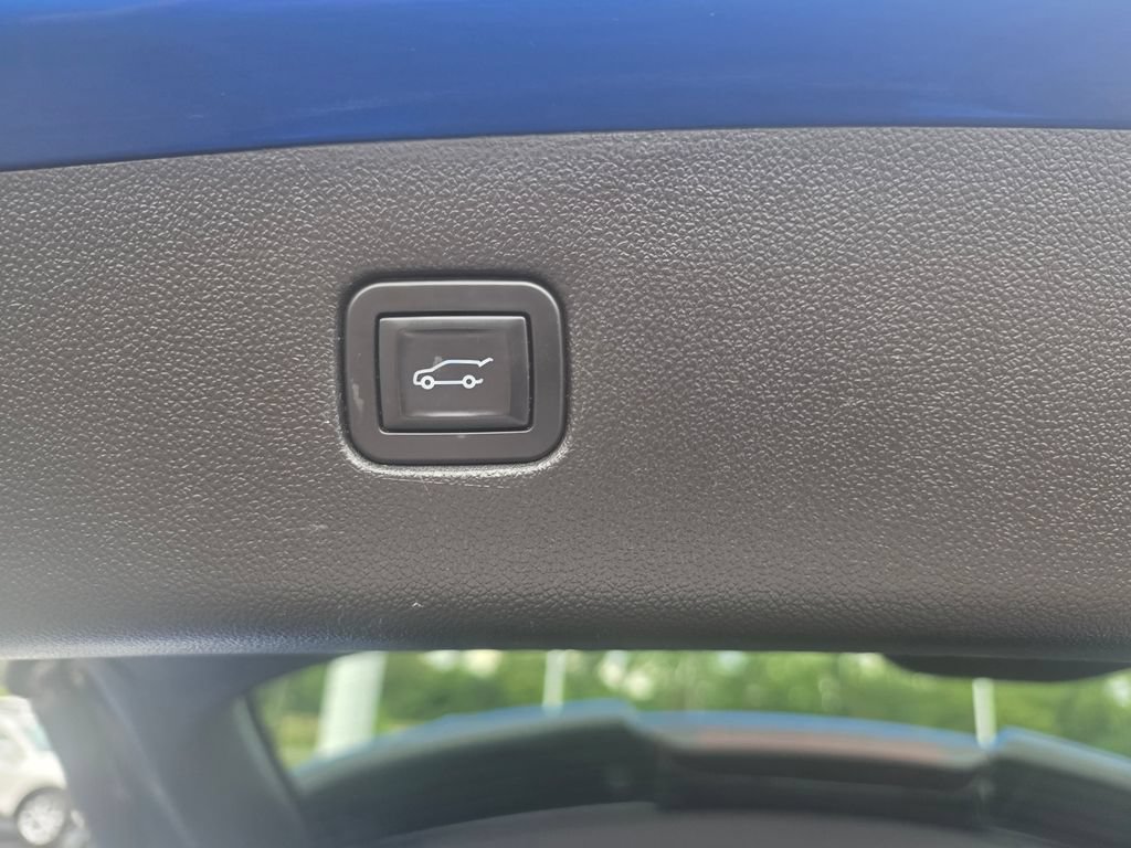 Used 2019 Chevrolet Blazer LT AWD/4WD image 14
