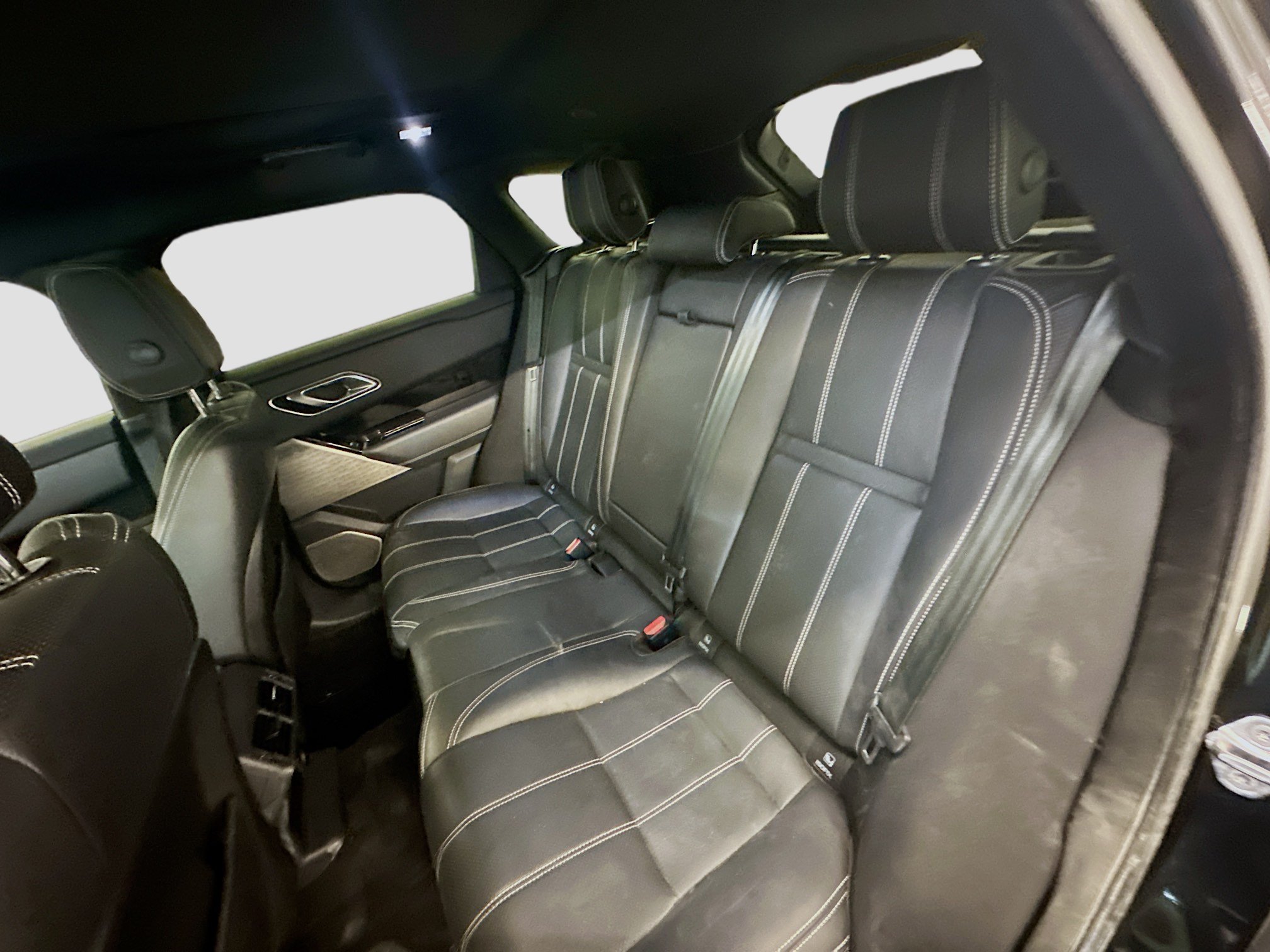 Used 2021 Land Rover Range Rover Velar R-Dynamic S AWD/4WD image 30