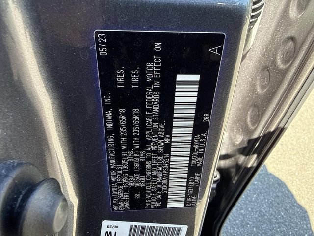 Used 2023 Toyota Highlander XLE FWD image 30